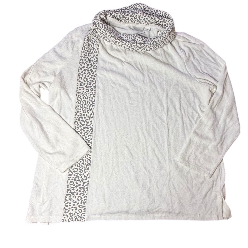 Weekends by Chico's Size‎ 2 Cream Cheetah Print Tunic Top Long Sleeve Mock Neck